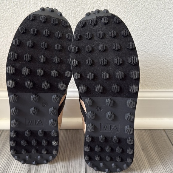 MIA retro sneakers size 8 M - Picture 7 of 8
